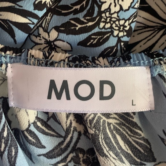 Mod Blouse SZ - L - Picture 4 of 5